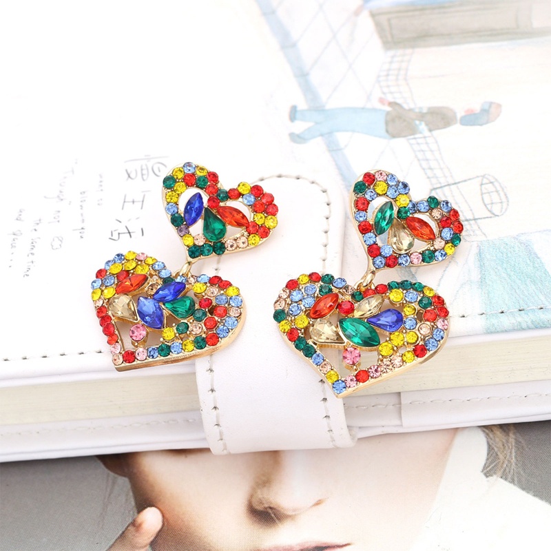 Đôi Bông Tai Hình Trái Tim Đính Đá Thời Trang