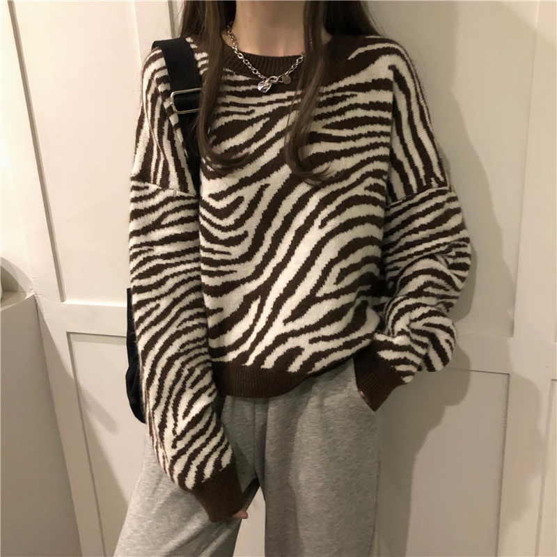 Áo sweater ZHELIHANGFEI tay dài dáng rộng in họa tiết sọc ngựa vằn phong cách retro cá tính trẻ trung