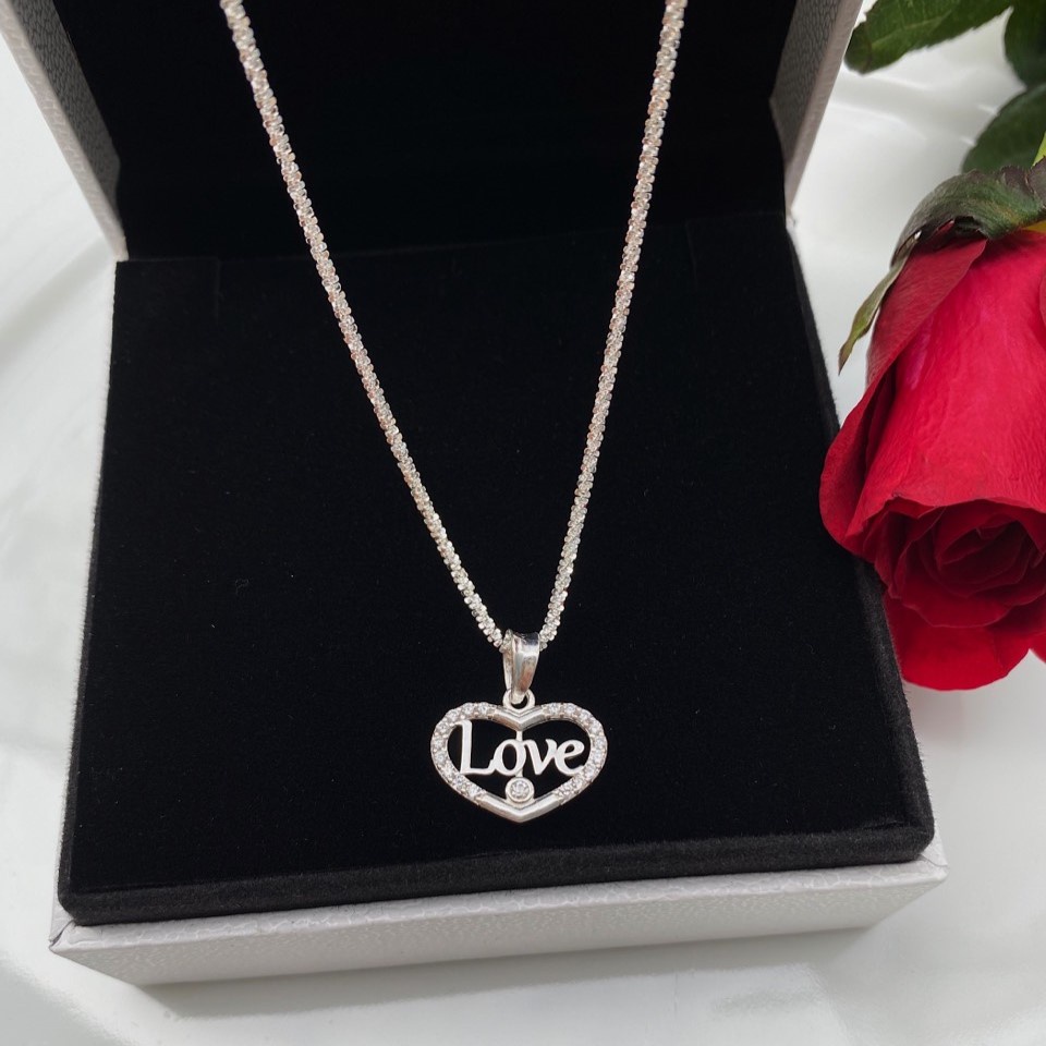 Dây chuyền bạc nữ mặt trái tim khắc chữ Love, Vòng cổ dây xù chất liệu bạc Ý cao cấp