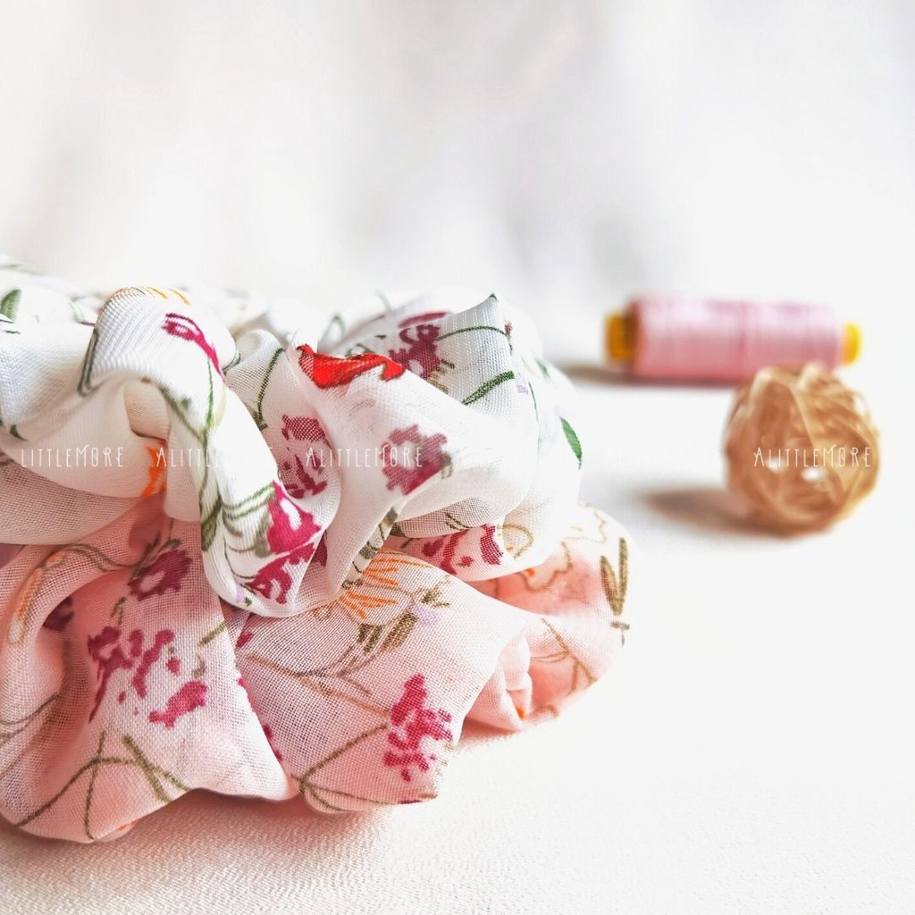 Dây Buộc Tóc Scrunchies AlittleMORE Hoa Nhí Xinh Xắn Nữ Tính Đủ Size Cột Tóc Đẹp Dễ Thương