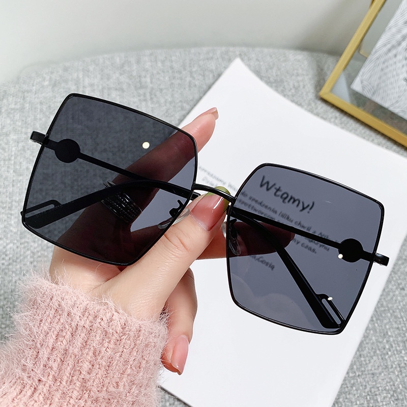 Kính Mát Thời Trang Cho Nam Nữ 2022