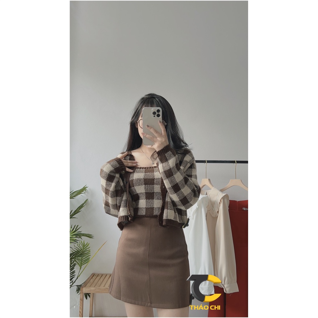 Áo khoác cardigan len kẻ caro kèm áo 2 dây mix đồ cực xinh | BigBuy360 - bigbuy360.vn