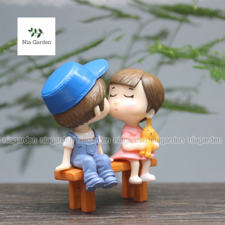 Cặp đôi tiểu cảnh mô hình tình nhân ngồi ghế trang trí vườn chậu cây terrarium bể cá Nia Garden N5