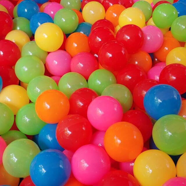 Combo 10 quả bóng nhựa mềm nhiều màu, chất liệu an toàn thân thiện cho bé khi vui chơi - Giao màu ngẫu nhiên