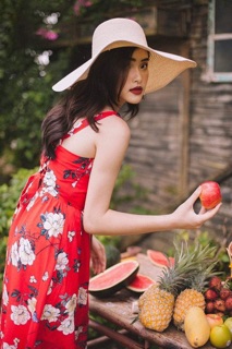 Đầm hoa dây đan chéo lưng