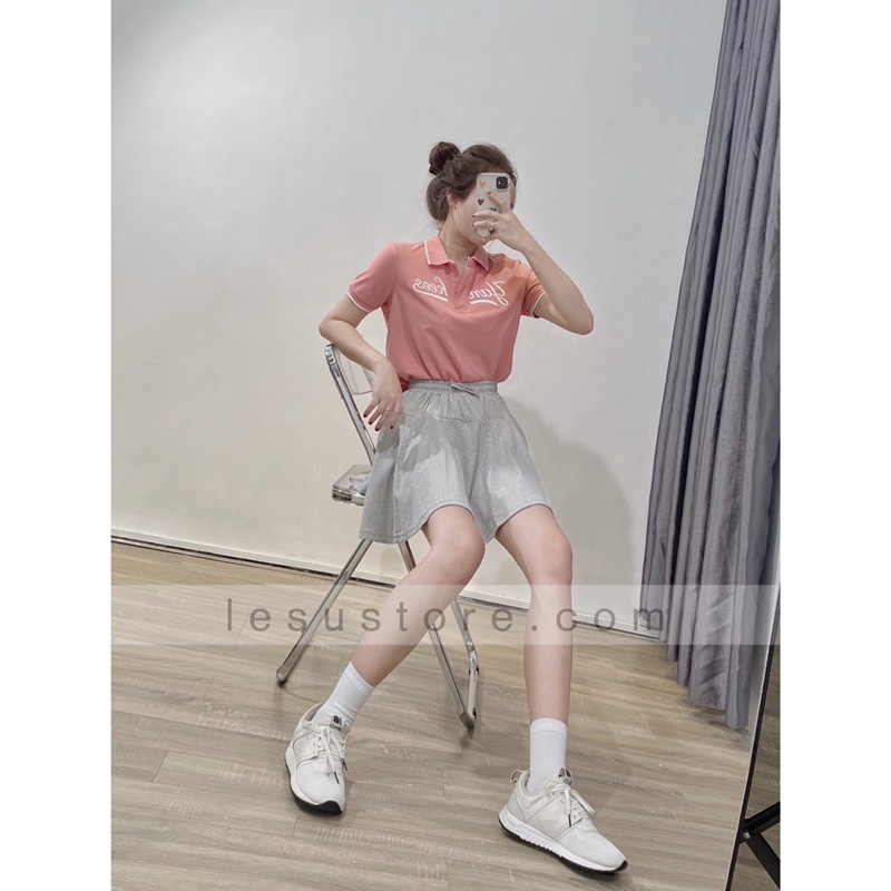 ẢNH TỰ CHỤP Áo polo lửng thêu chữ tay ngắn | BigBuy360 - bigbuy360.vn