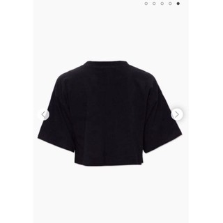 áo thun đen crop top canh dơi form rộng