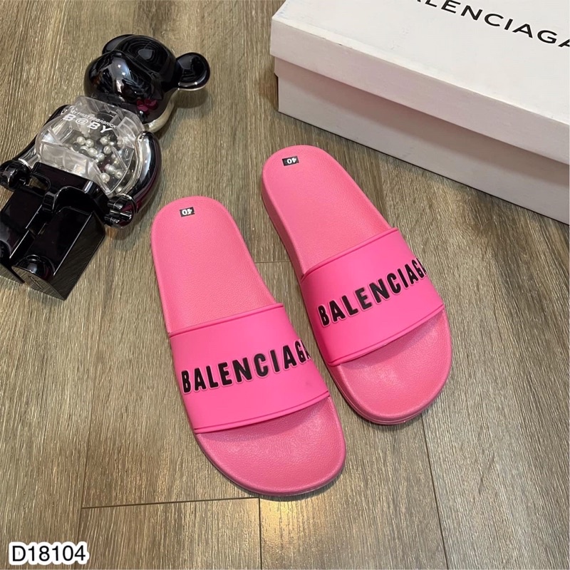 Dép BALENCIAGA-dép quai ngang BALENCIAGA hồng nam nữ dập chữ nổi sắc nét FULLBOX.