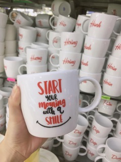 Cốc sứ tên Bát Tràng