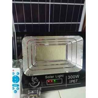 Đèn Pha Năng Lượng Mặt Trời 100W,200W. 300W Sáng, Vỏ Nhôm Đúc. Bảo hành 12 tháng. Sáng liên tục 8h-12h
