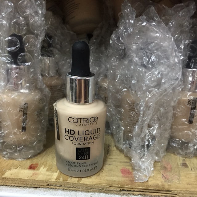 Ken nền Catrice HD liquid coveraga