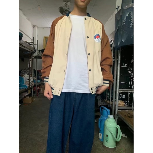 Áo khoác bomber varsity jacket nam nữ in logo chất len tăm màu xám, nâu cổ điển