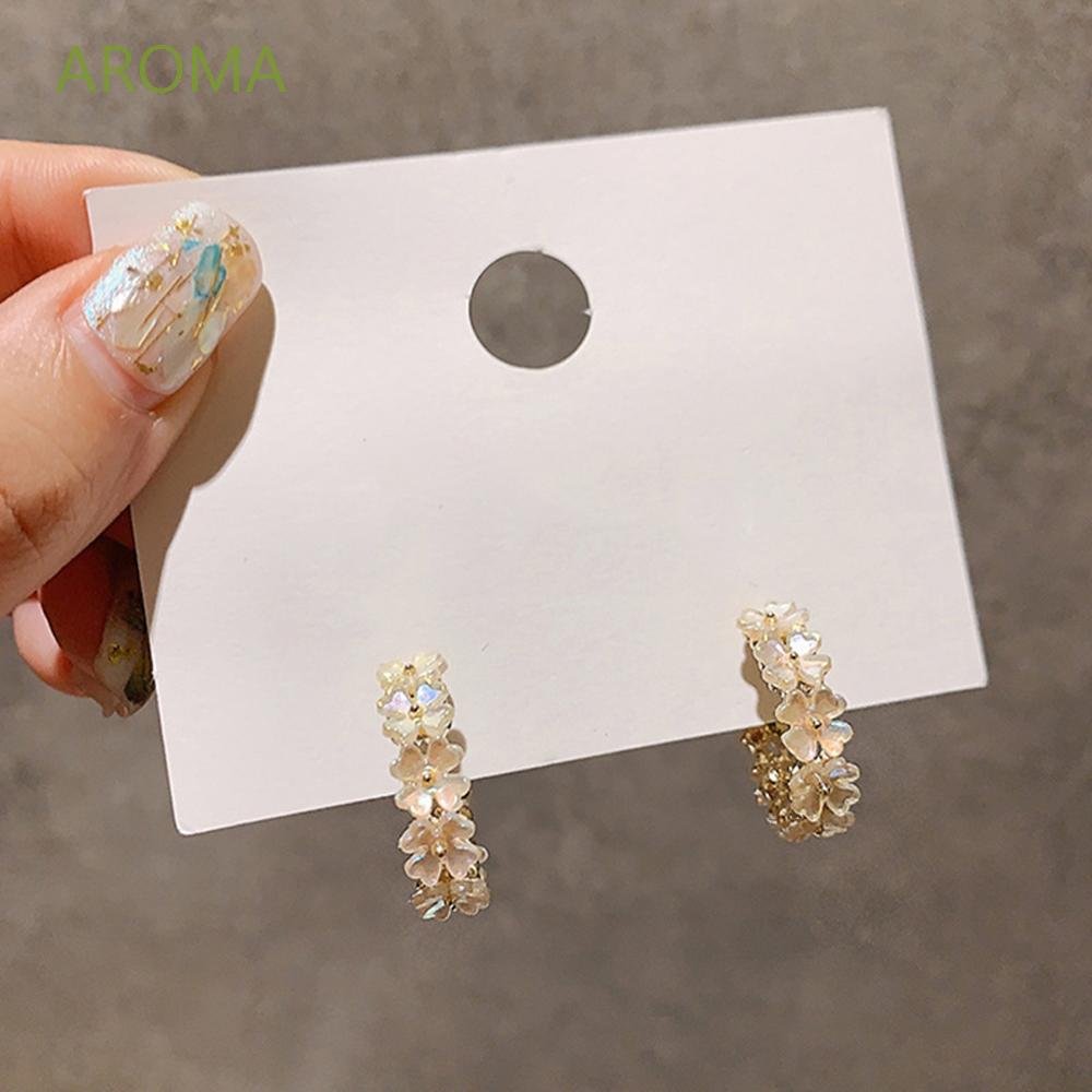 Hoa Tai Dạng Vòng Thời Trang Dành Cho Nữ