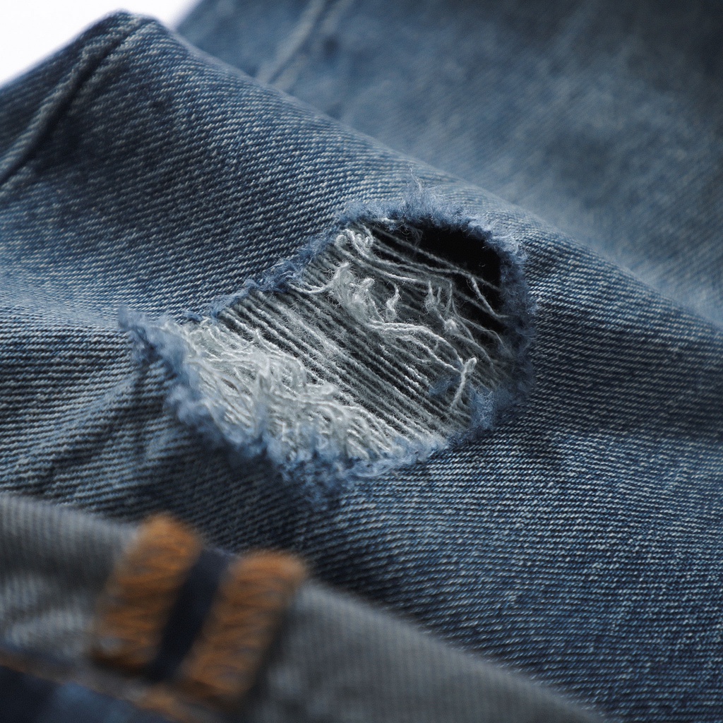 Quần jean dài nam DEFOXX xanh wash rách nhẹ,Form Slimfit,chất vải co dãn,ống quần 15 - 18cm,hàng VNXK -220620