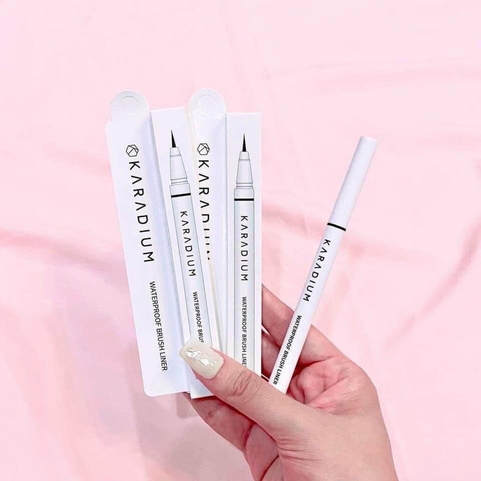 Karadium Waterproof Brush Liner - Bút Dạ Kẻ Mắt Nước