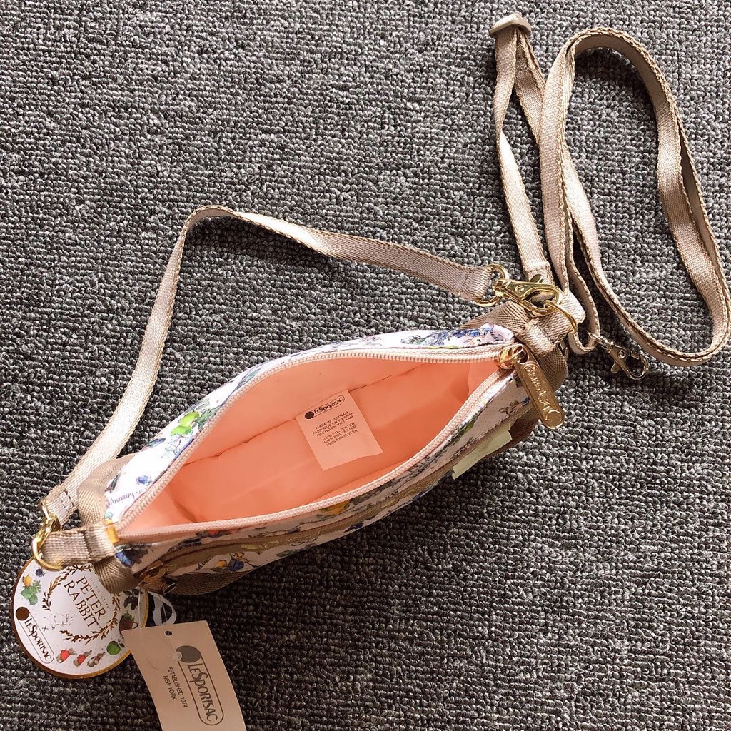 Túi Đựng Mỹ Phẩm LeSportsac LeSportsac 3454 Hình Thỏ Peter Có Thể Đeo Chéo