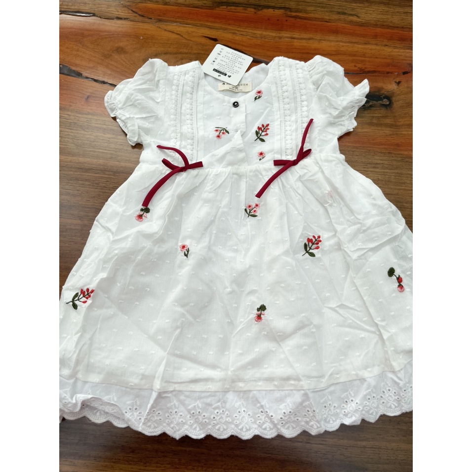 Set váy thô viền ren thêu hoa kèm quần chip