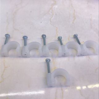 Đinh đóng dây loại to10 mm,dây điện 2,5 mm ,dây rg11...