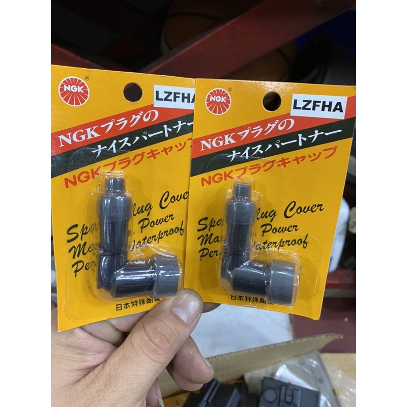 Chụp bugi NGK Japan