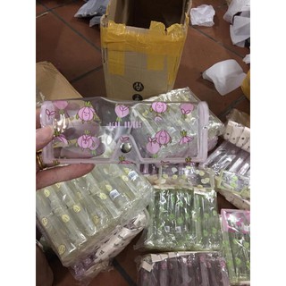 Hop dung kinh trong