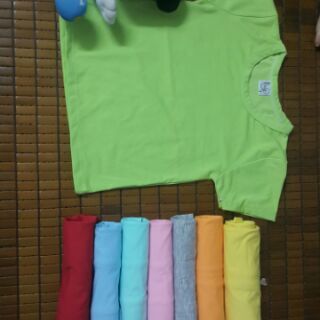 Áo thun cổ tròn