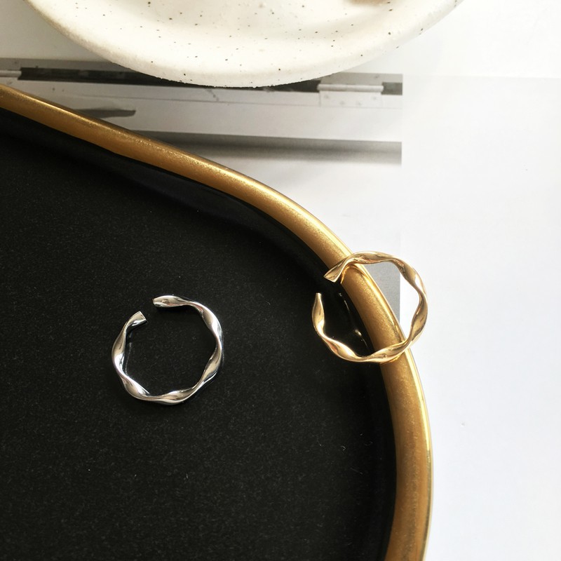 Nhẫn Vòng Xoắn Phong Cách Cổ Điển Hồng Kông B888