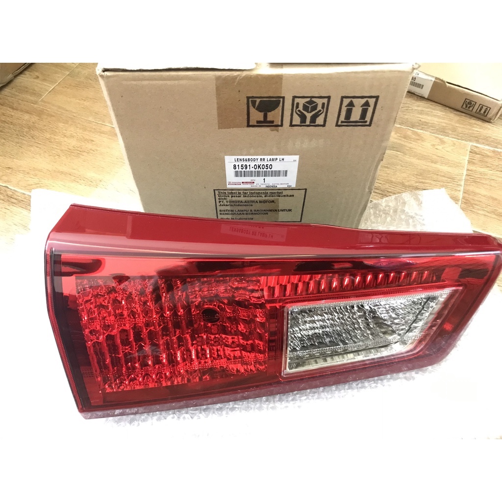 Đèn hậu trong cốp Toyota Innova  chính hãng giá tốt - 81591 - 0K050