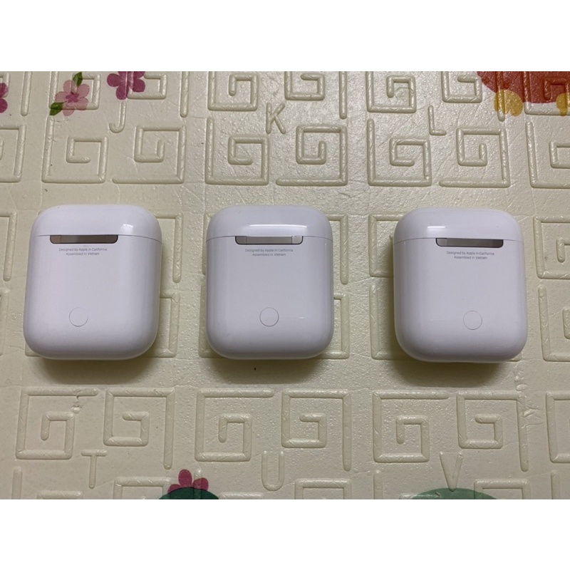 Dock Sạc Chính Hãng -Hộp sạc cho Tai nghe bản ap 1,2,3 Pro - Đã qua sử dụng - Không kèm tai nghe