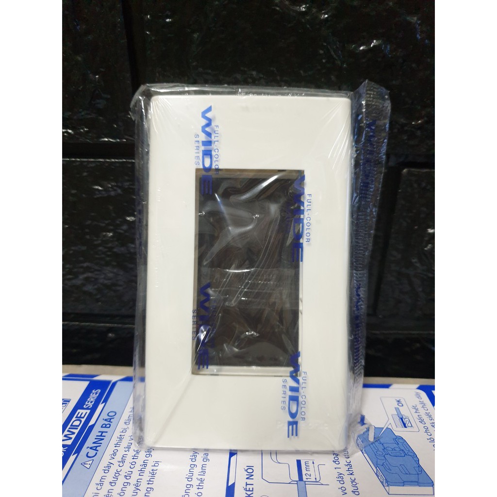 Mặt Thiết Bị Điện Cho Công Tắc/Ổ Cắm/CB cóc/CB 2 Pha Panasonic
