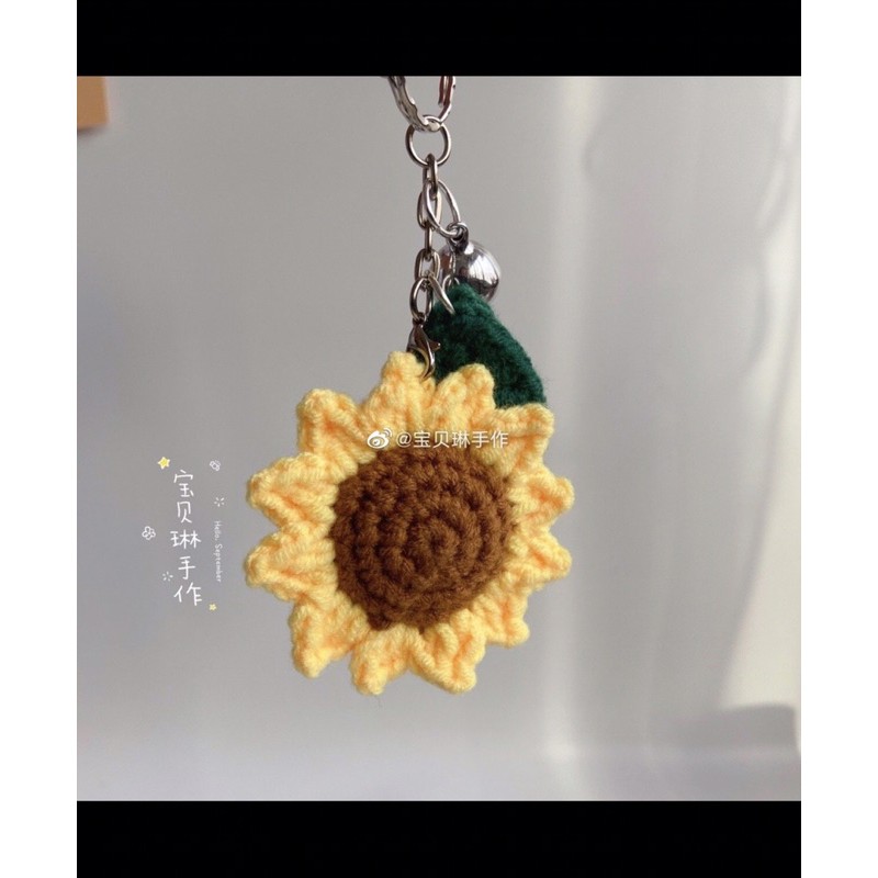 Móc khoá hoa hướng dương đơn giản xinh đẹp làm bằng len handmade