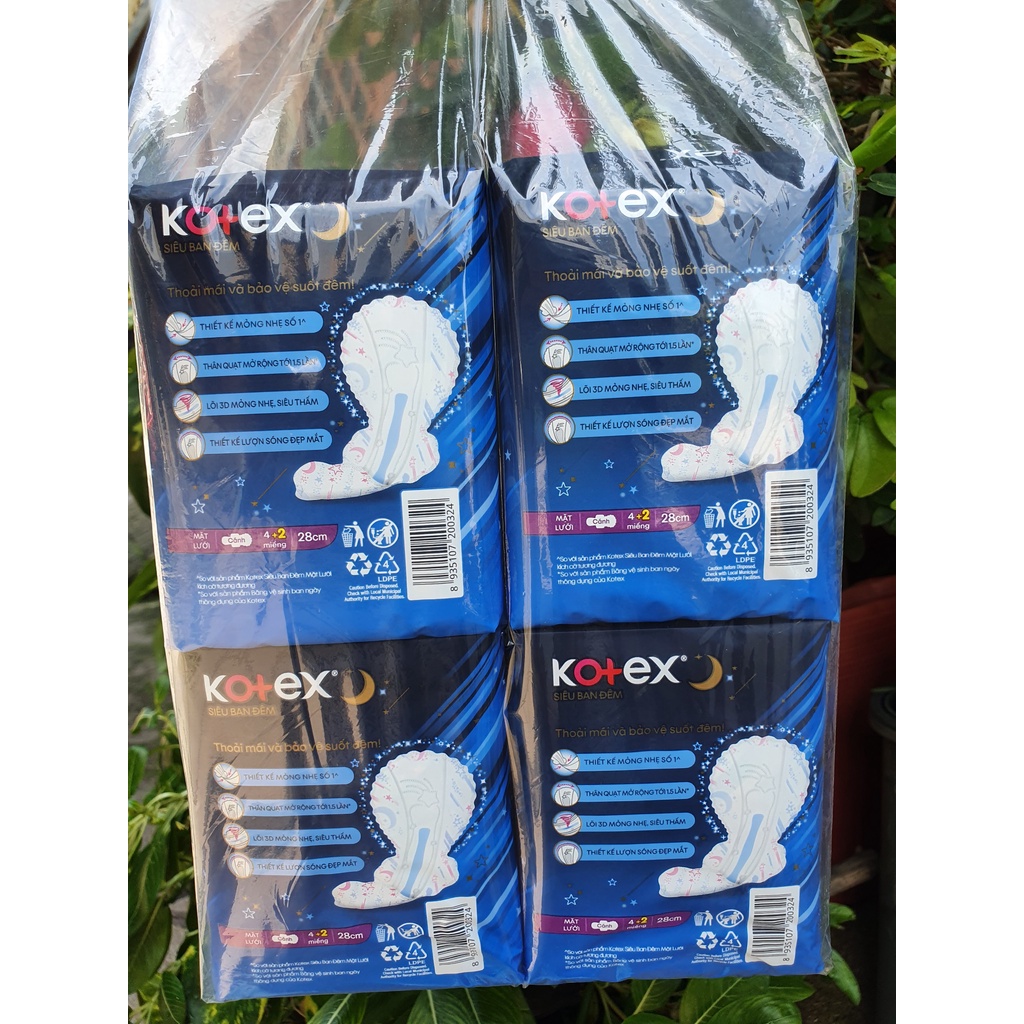 Băng vệ sinh Kotex siêu ban đêm 28cm- gói 4 miếng