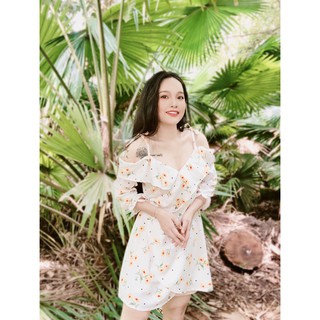 Đầm lụa đắp chéo trễ vai