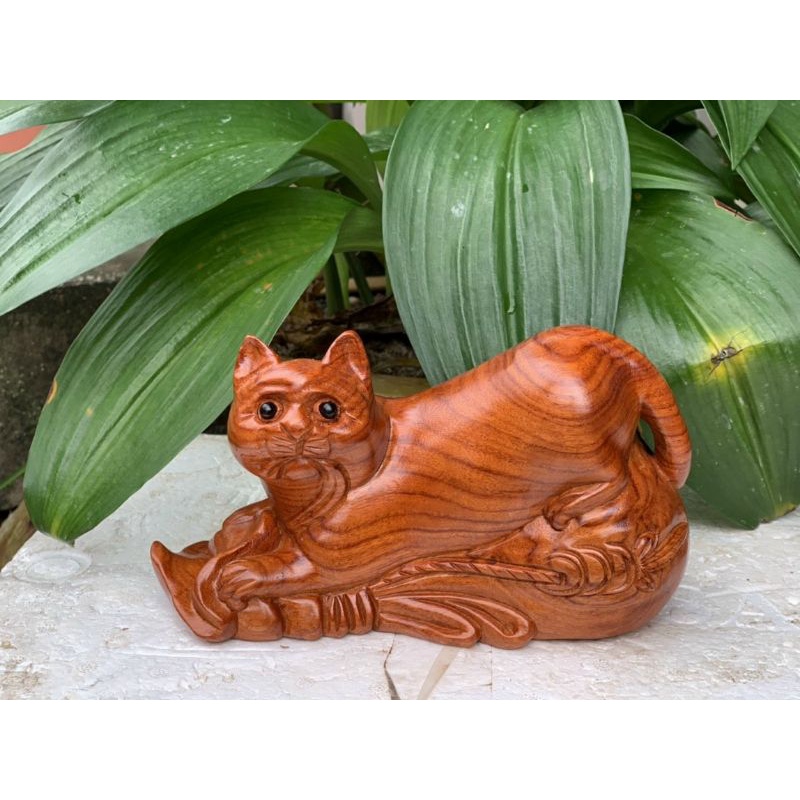 Tượng con mèo gỗ hương ngang 15cm