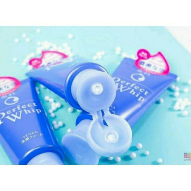 Sữa rửa mặt Nhật