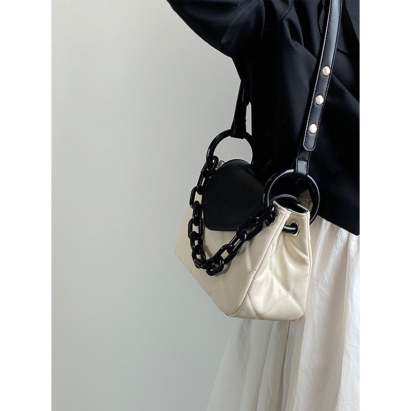 Túi Đeo Chéo Thêu Họa Tiết Hình Thoi Phong Cách Mới Cho Nữ