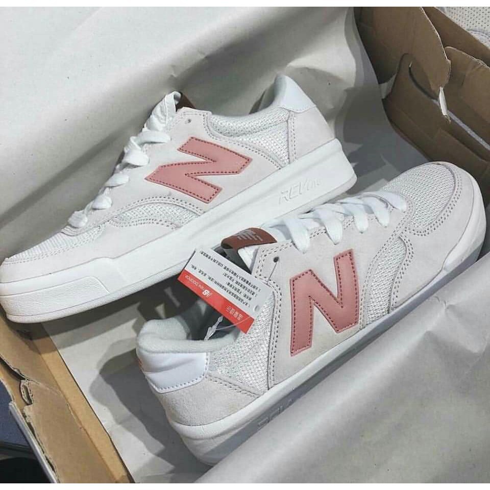 giày new balance trắng hồng