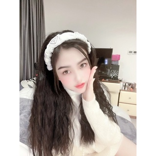 Bờm cài Hiệu Pra-da Màu Trắng