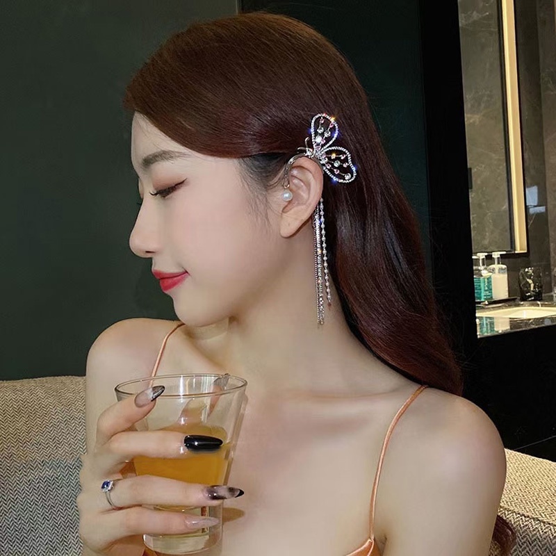 Khuyên kẹp vành tai dáng dài hình bướm đính đá sang trọng độc đáo