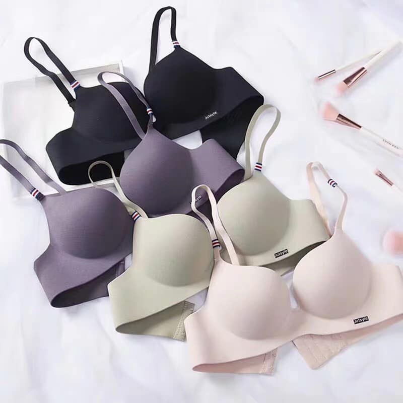 ÁO LÓT ĐÚC KHÔNG GỌNG ĐỆM VỪA KẺ QUAI MÃ 988