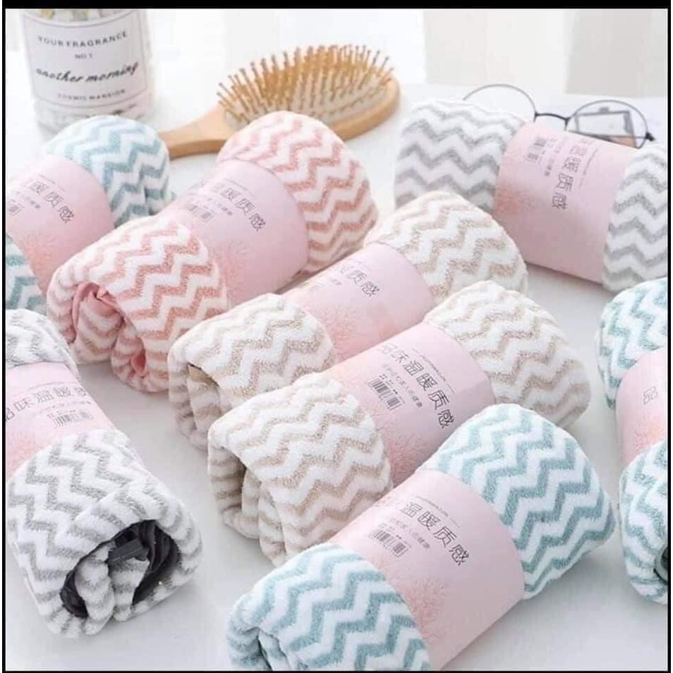 Combo set 10 khăn mặt xuất Hàn họa tiết kẻ sóng