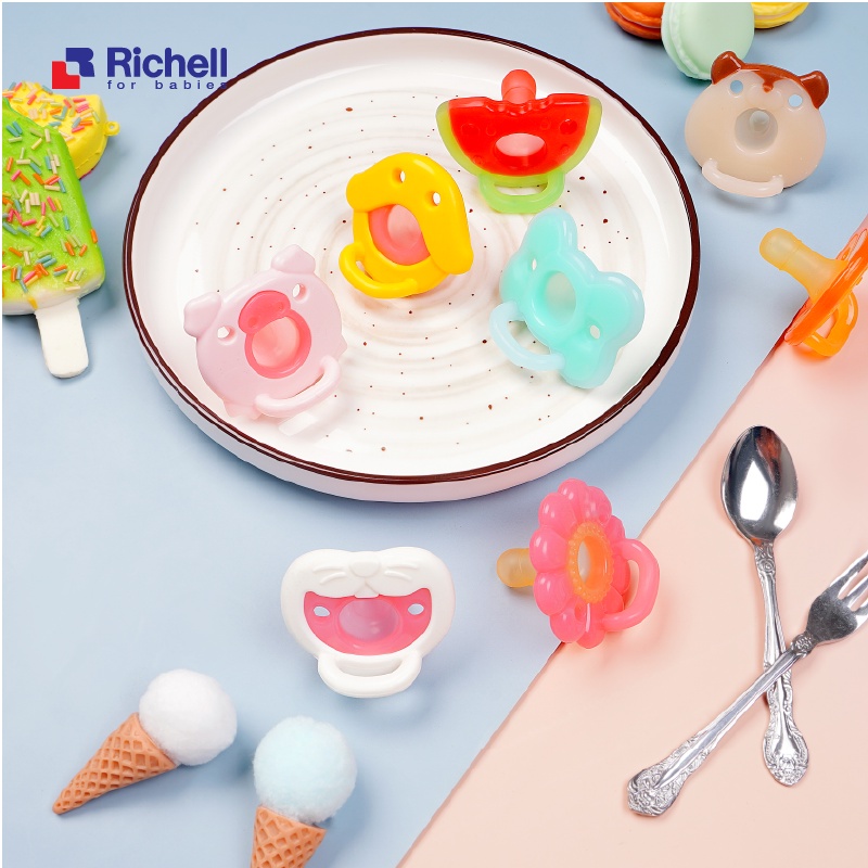 Ty ngậm silicone Richell