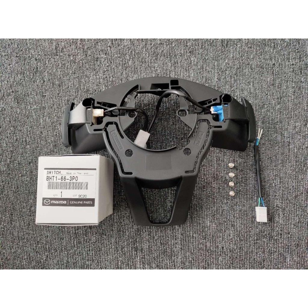 Lẫy chuyển số trên vô lăng cho xe ô tô Mazda