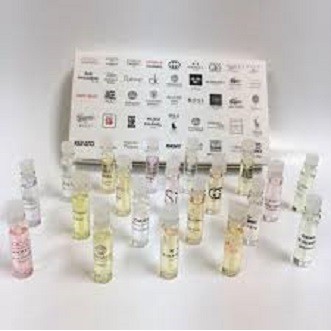 Bộ test trắng nước hoa mini 20 mùi | BigBuy360 - bigbuy360.vn