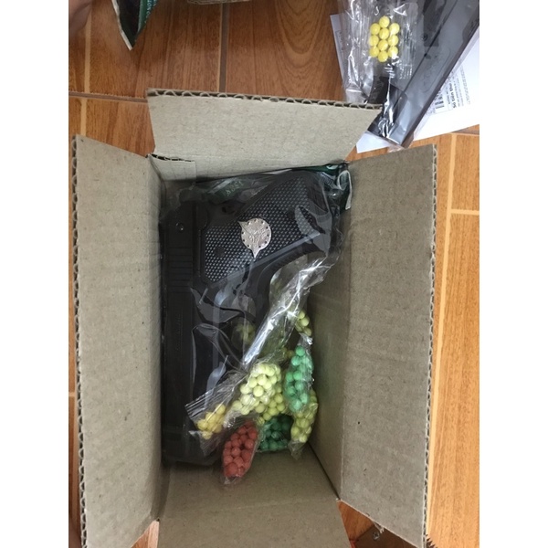 đồ chơi lục kèm 5 túi bi