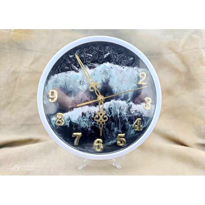 Đồng hồ để bàn trang trí kim trôi  - epoxy resin