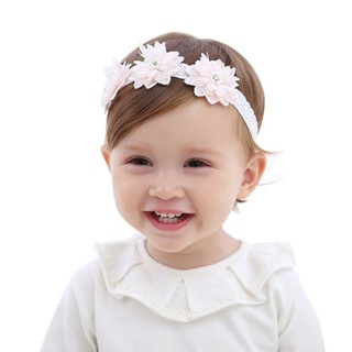 Nơ cài  tóc dễ thương cho bé.