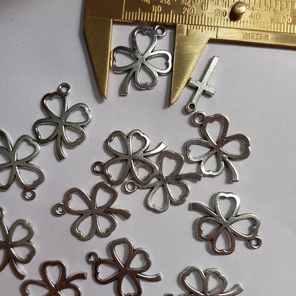 2/5/10 mặt giả cổ hình hoa 4 cánh size 20mm