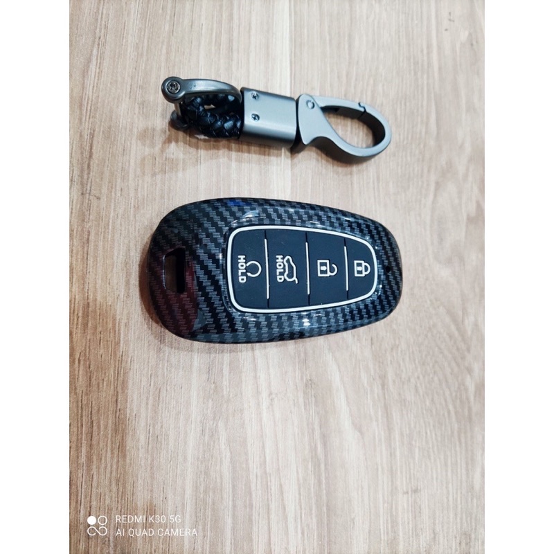 Ốp Chìa Khoá Carbon Xe Santafe, Accent 2021 - 2023 Kèm Móc Cao Cấp