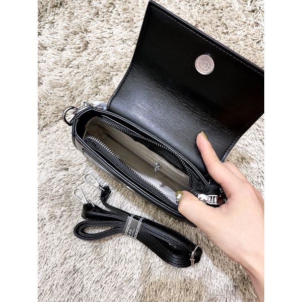 Túi bầu tròn Qc bản 2 dây kèm tết sẵn khăn chất da trơn 89516#