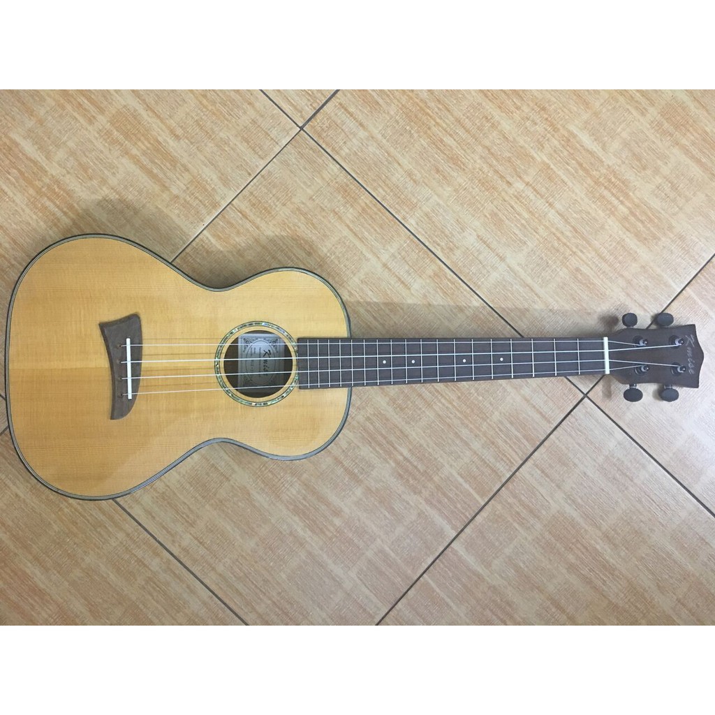 Đàn Ukulele Tenor Kimise bóng màu sáng giá ưu đãi nhất thị trường